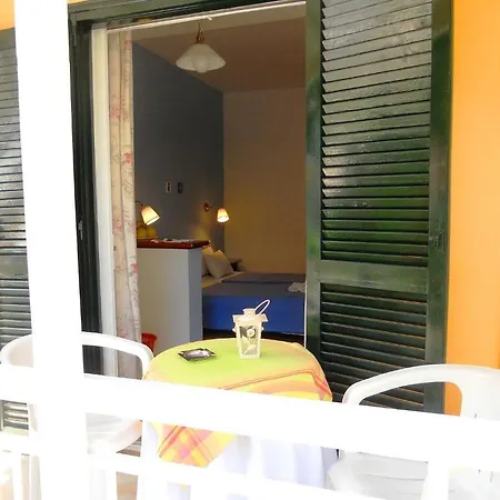 Martha Benitses (Corfu)